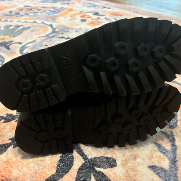 Zara studded leather boots with buckle - Picture 5 of 5